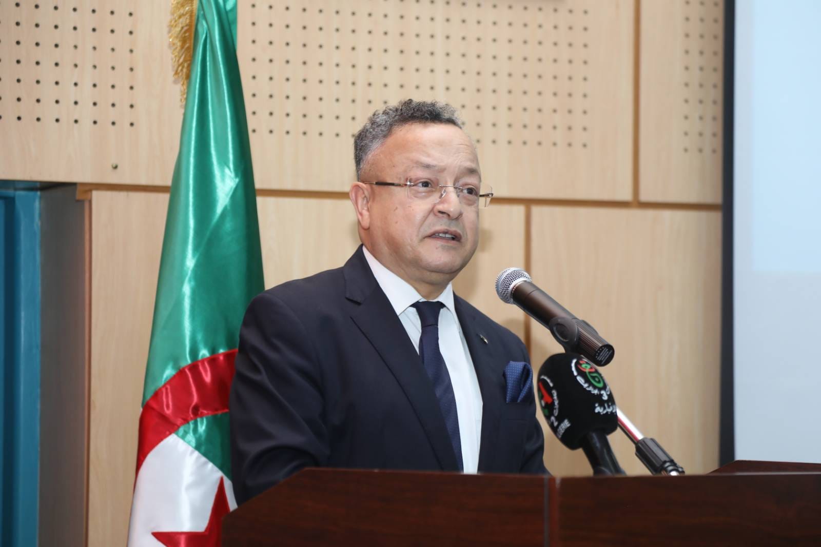 428432987 371095672435874 2937436731904336973 n